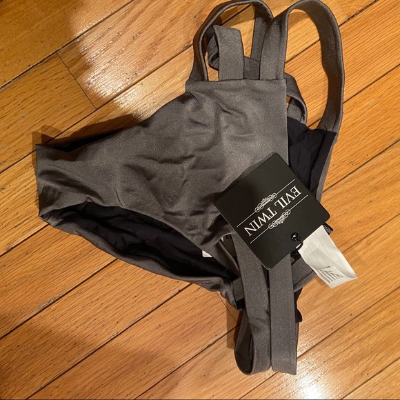 Sexy Strappy Bikini Set - Picture 9 of 10